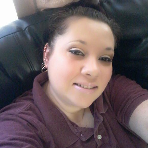 Meet your Posher, Melanie - Picture 1 of 1